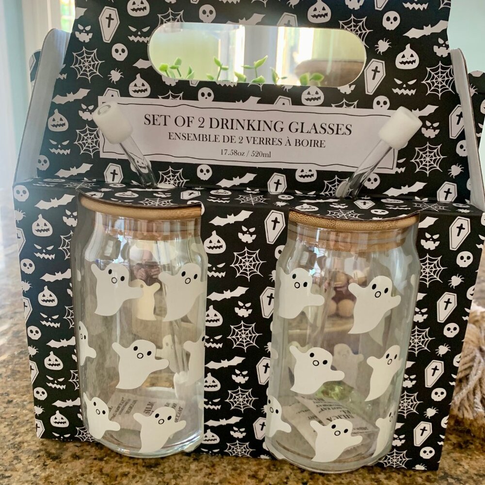 NEW Set of 2 Halloween White Ghost Drinking Glasses with Straws & Lids